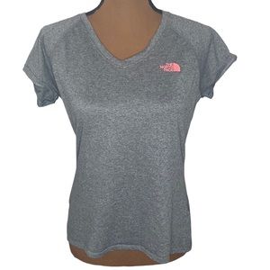 The North Face Reaxion Amp V-Neck T-Shirt medium grey and orange logo size M